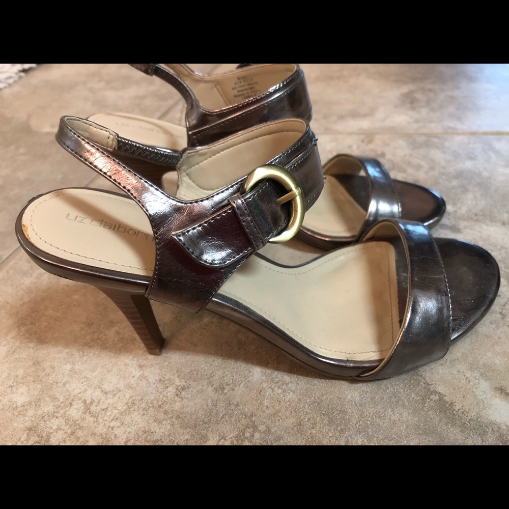 Heels - Picture 2 of 6